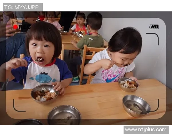 深度聚焦足球星播客畅聊绿茵赛场激情故事与幕后点滴